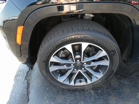 Used 2021 Jeep Grand Cherokee L Overland w/ Luxury Tech Group IV image 10