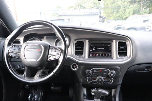 Used 2022 Dodge Charger SXT image 17