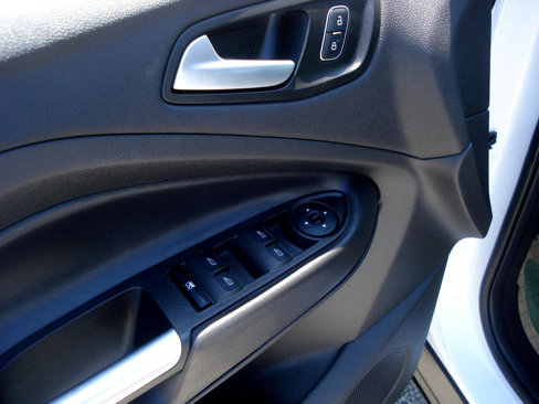 Used 2018 Ford Escape SE image 11