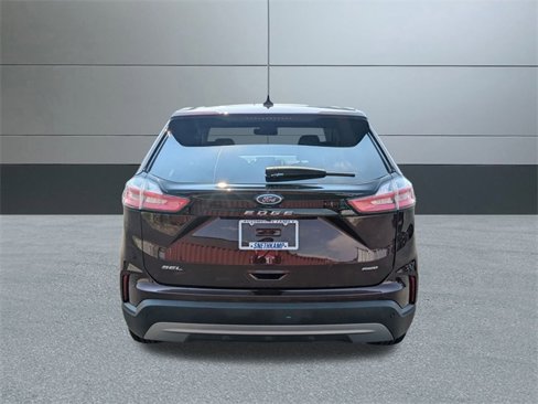 Used 2024 Ford Edge SEL image 4