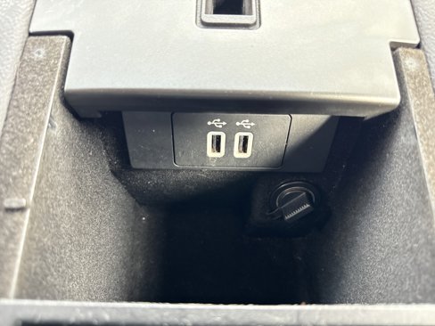 Used 2016 Ford Taurus SEL w/ Equipment Group 201A image 23