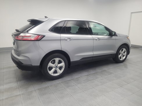 Used 2020 Ford Edge SE image 10