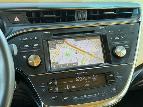 Used 2018 Toyota Avalon Touring image 9