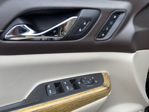 Used 2019 GMC Acadia Denali w/ Technology Package image 13