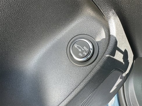 New 2025 Buick Envista Avenir image 18