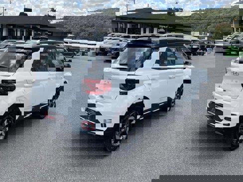 New 2026 Hyundai Venue SEL image 3