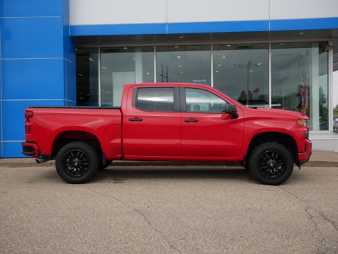 Used 2019 Chevrolet Silverado 1500 Custom w/ Trailering Package image 2