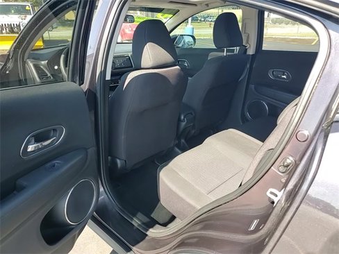 Used 2018 Honda HR-V EX image 29