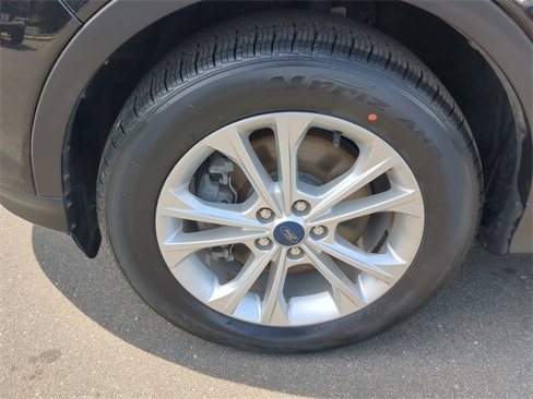 Used 2019 Ford Escape SE image 17