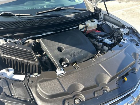 Used 2019 Chevrolet Traverse LT image 17