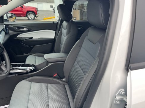 New 2025 Chevrolet Trax LT image 19