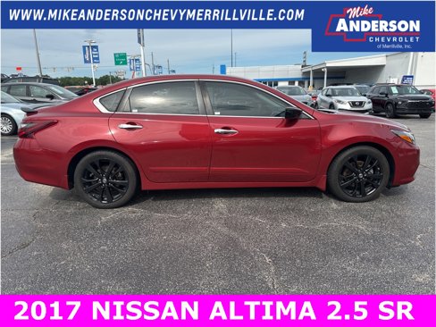 Used 2017 Nissan Altima 2.5 SR w/ Midnight Edition Package image 2