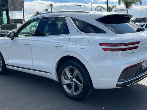 Used 2026 Genesis GV70 2.5T image 11
