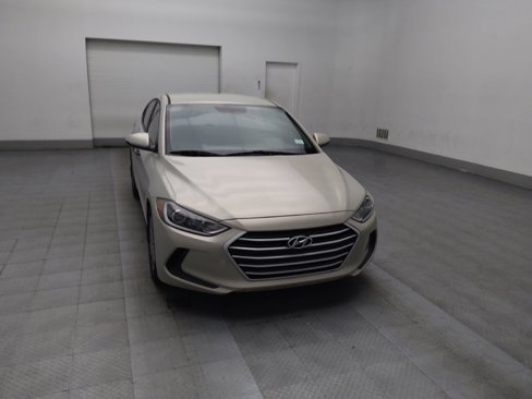 Used 2017 Hyundai Elantra SE image 14