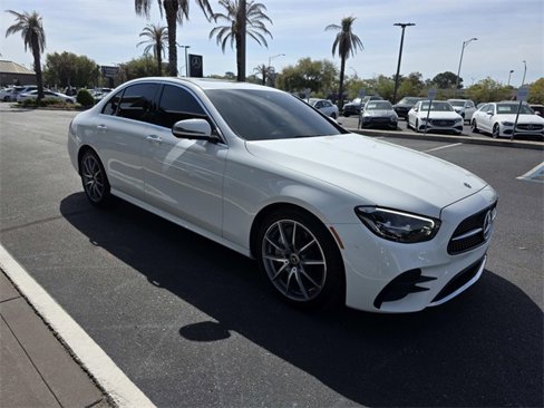 Used 2022 Mercedes-Benz E 350 Sedan w/ AMG Line Exterior image 28