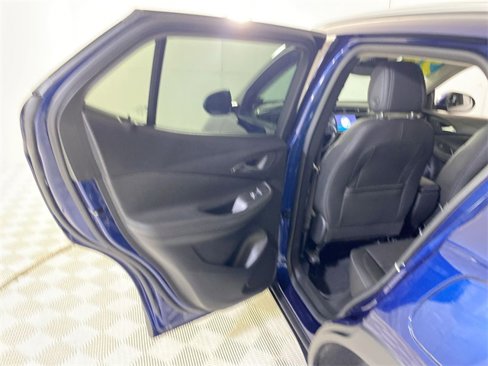 Used 2023 Buick Encore GX Essence image 29