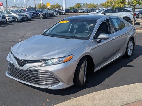 Used 2018 Toyota Camry XLE image 4