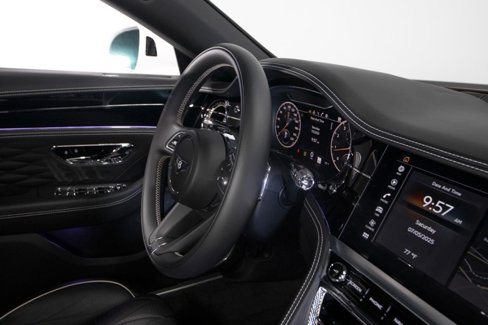 Used 2021 Bentley Flying Spur V8 image 55