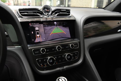 Used 2024 Bentley Bentayga image 18