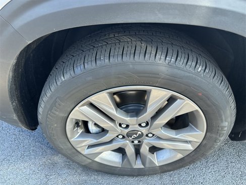 Used 2022 Kia Seltos LX image 16