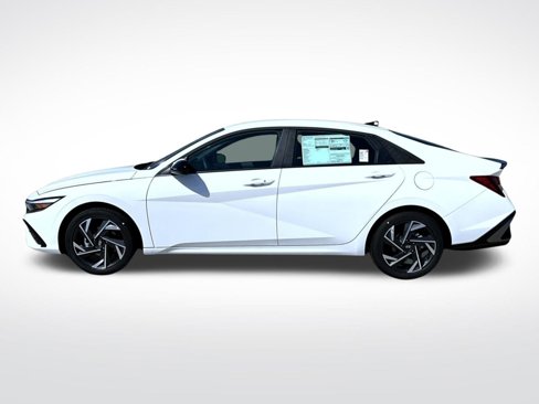 New 2025 Hyundai Elantra Sport image 9