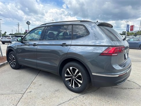Used 2024 Volkswagen Tiguan S image 4
