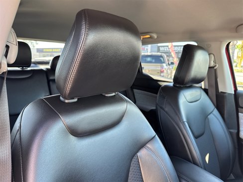 Used 2022 Jeep Compass Latitude image 13