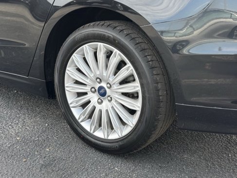Used 2013 Ford Fusion SE image 22