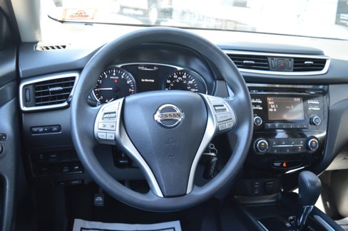 Used 2016 Nissan Rogue S image 32