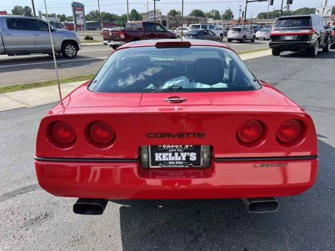 Used 1990 Chevrolet Corvette Coupe image 4