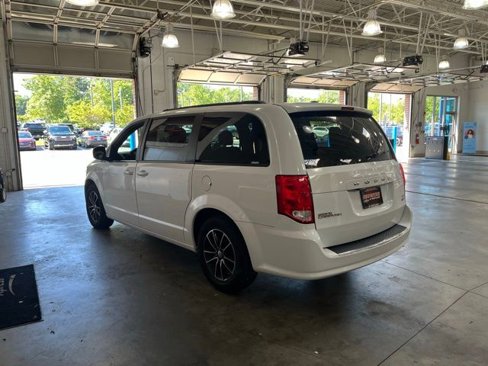 Used 2019 Dodge Grand Caravan GT image 28