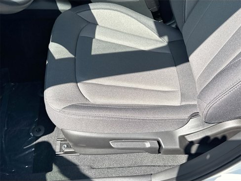 New 2025 Subaru Crosstrek 2.0i image 16