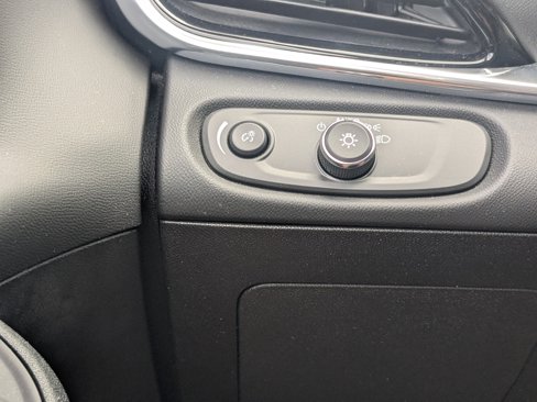 Used 2018 Chevrolet Volt Premier w/ LPO, Blackout Package image 9
