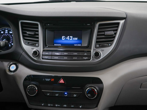 Used 2016 Hyundai Tucson Sport image 14