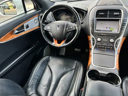 Used 2016 Lincoln MKX Reserve w/ Luxury Package image 11