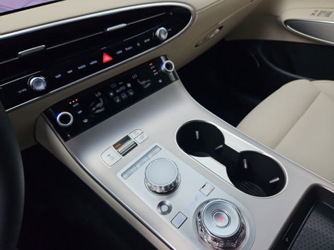 New 2026 Genesis GV70 2.5T Select image 10
