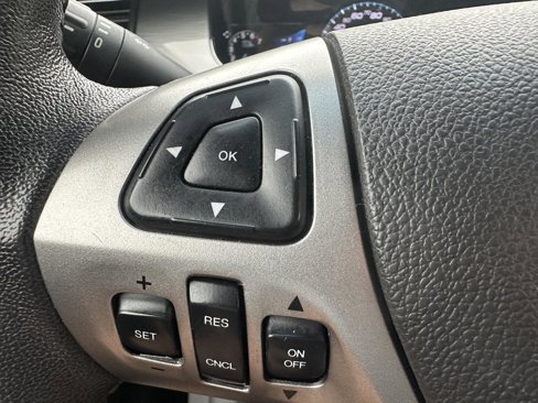 Used 2017 Ford Taurus SEL w/ Equipment Group 201A image 21