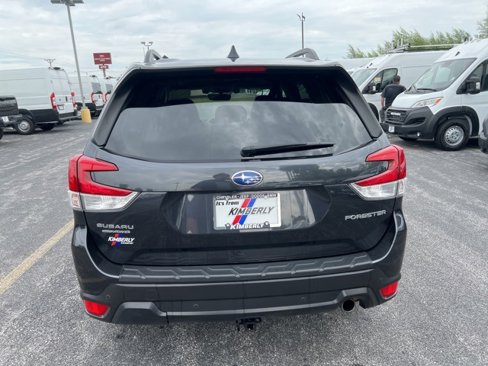 Used 2019 Subaru Forester Limited image 4