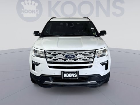 Used 2018 Ford Explorer XLT w/ Equipment Group 202A image 11
