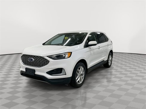 Used 2023 Ford Edge SEL image 4