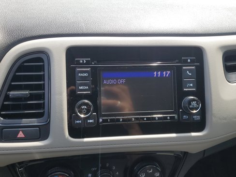 Used 2021 Honda HR-V LX image 31