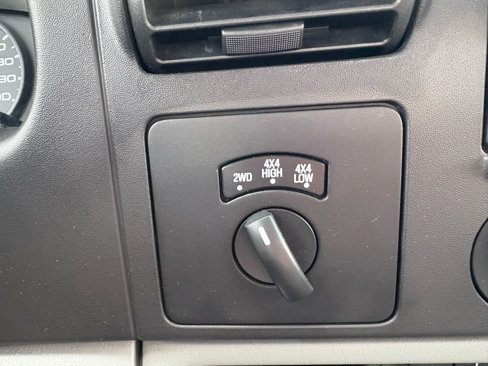 Used 2005 Ford F250 XLT image 15