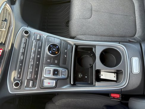 Used 2023 Hyundai Santa Fe SEL image 20
