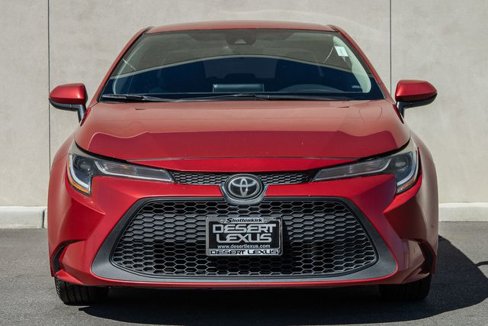 Used 2021 Toyota Corolla LE image 2