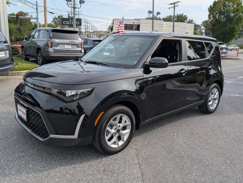Certified 2023 Kia Soul LX w/ Option Group 015 image 1