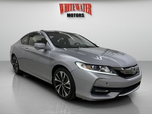 Used 2017 Honda Accord EX image 5