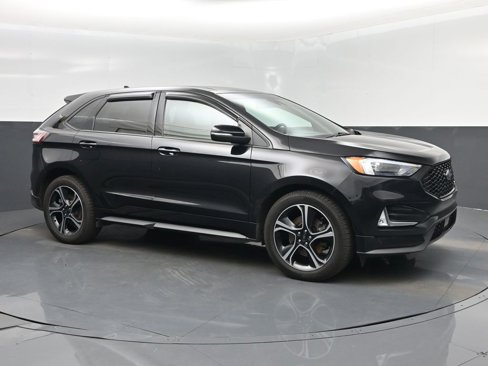 Used 2019 Ford Edge ST w/ Cold Weather Package image 1