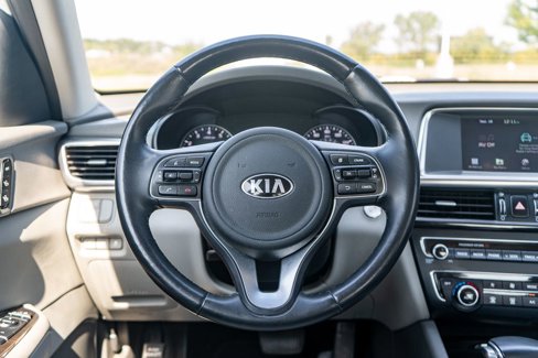 Used 2018 Kia Optima EX image 14