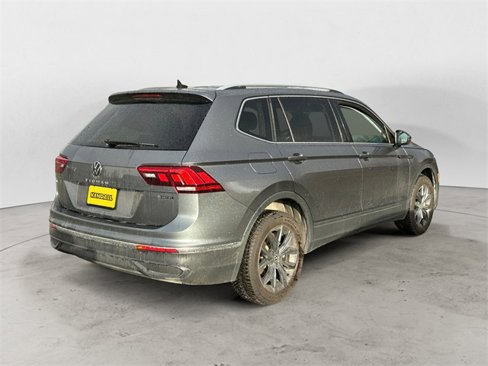 Used 2022 Volkswagen Tiguan SE image 5
