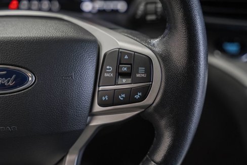 Used 2022 Ford Explorer XLT w/ Equipment Group 202A image 33